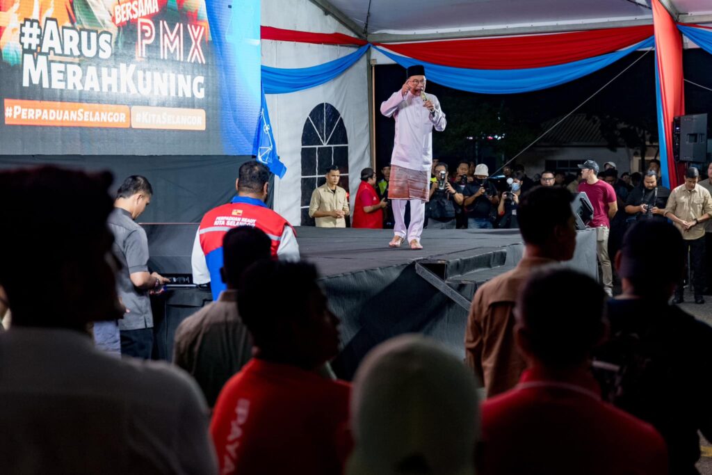 Mahiaddin sibuk baik pulih Seri Perdana, tak bantu rakyat – PM Anwar