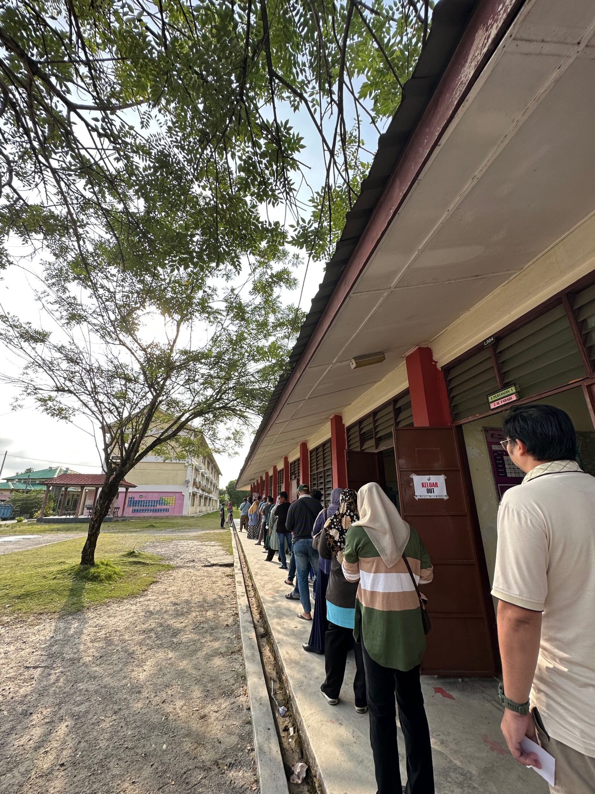 Rakyat Selangor diseru keluar undi awal- Amirudin