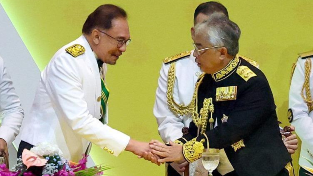 PM menjunjung kasih kepada Yang di-Pertuan Agong ke-16 dan Raja Permaisuri